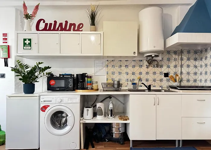 S. Vicente Flat شقة *